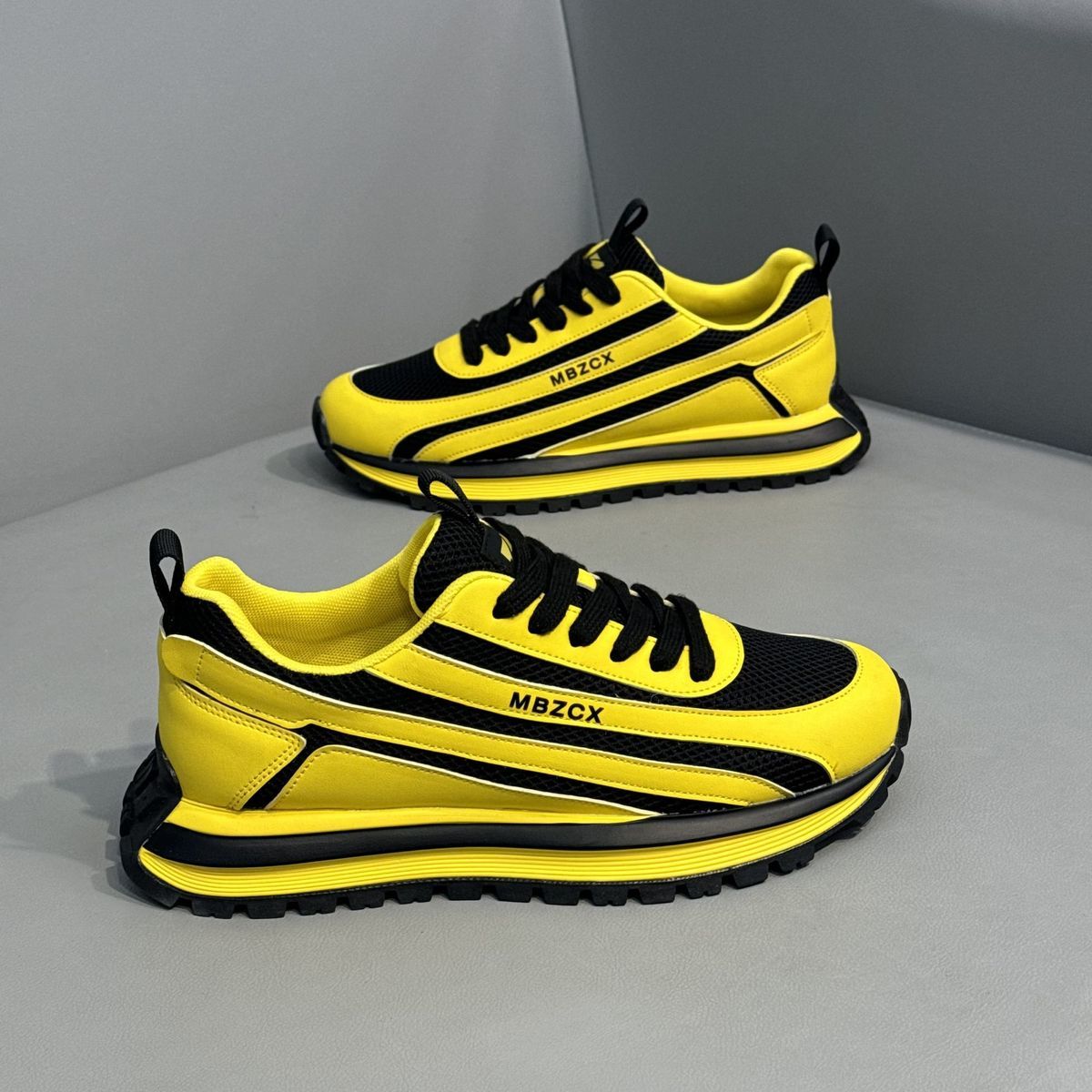 Outdoor Sport Brand - Erkekler için fileli, nefes alan spor
